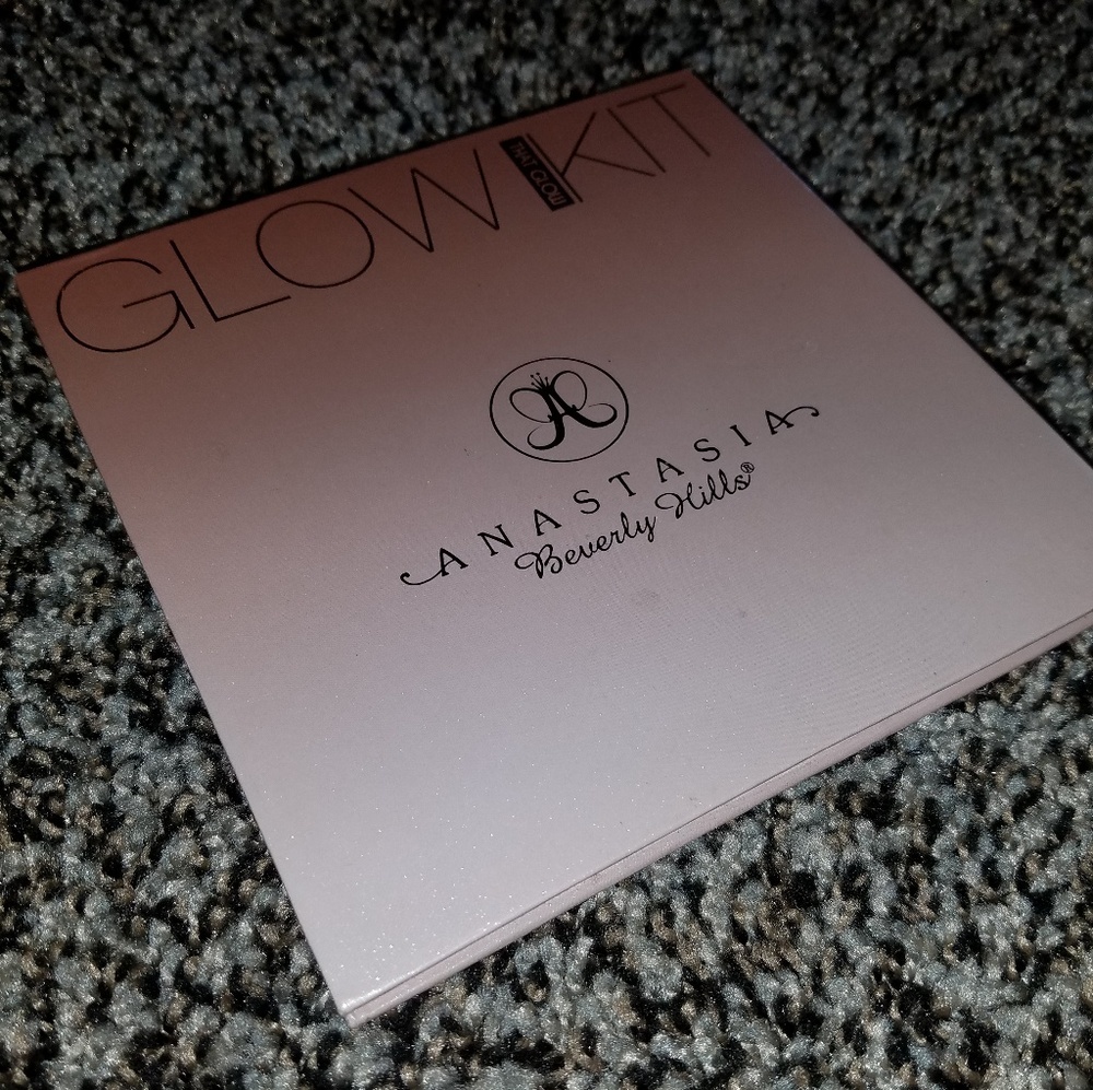 Anastasia ABH That Glow Kit